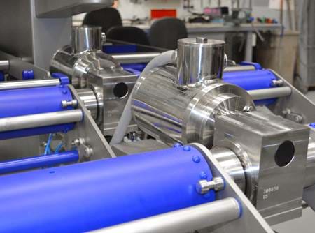 Two worm gearboxes with motors 